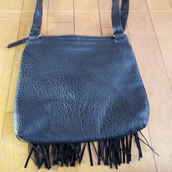Sonoma Lifestyle black vegan leather crossbody bag with tassels - Picture 7 of 11